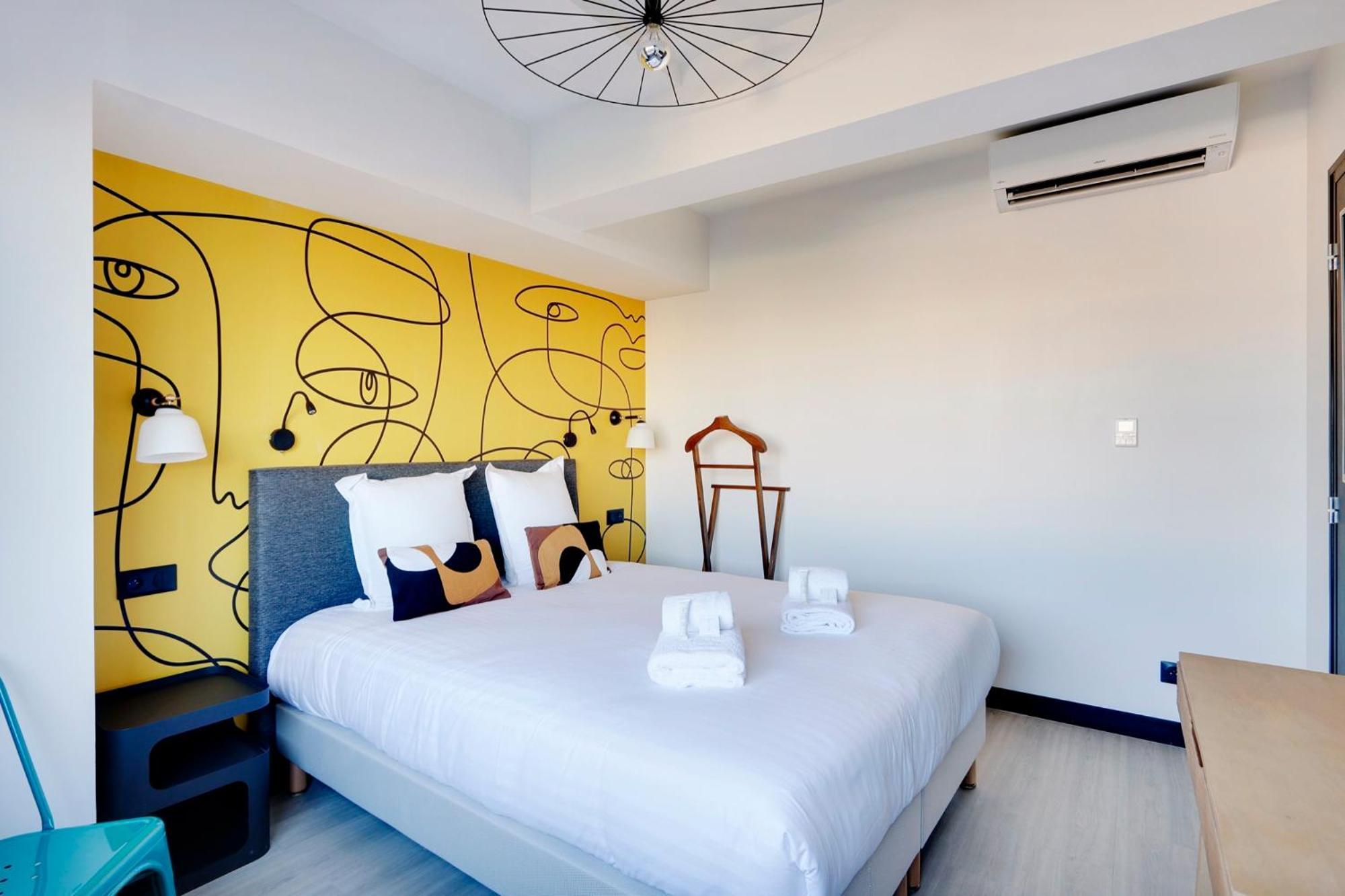 North Paris Suite Luaran gambar